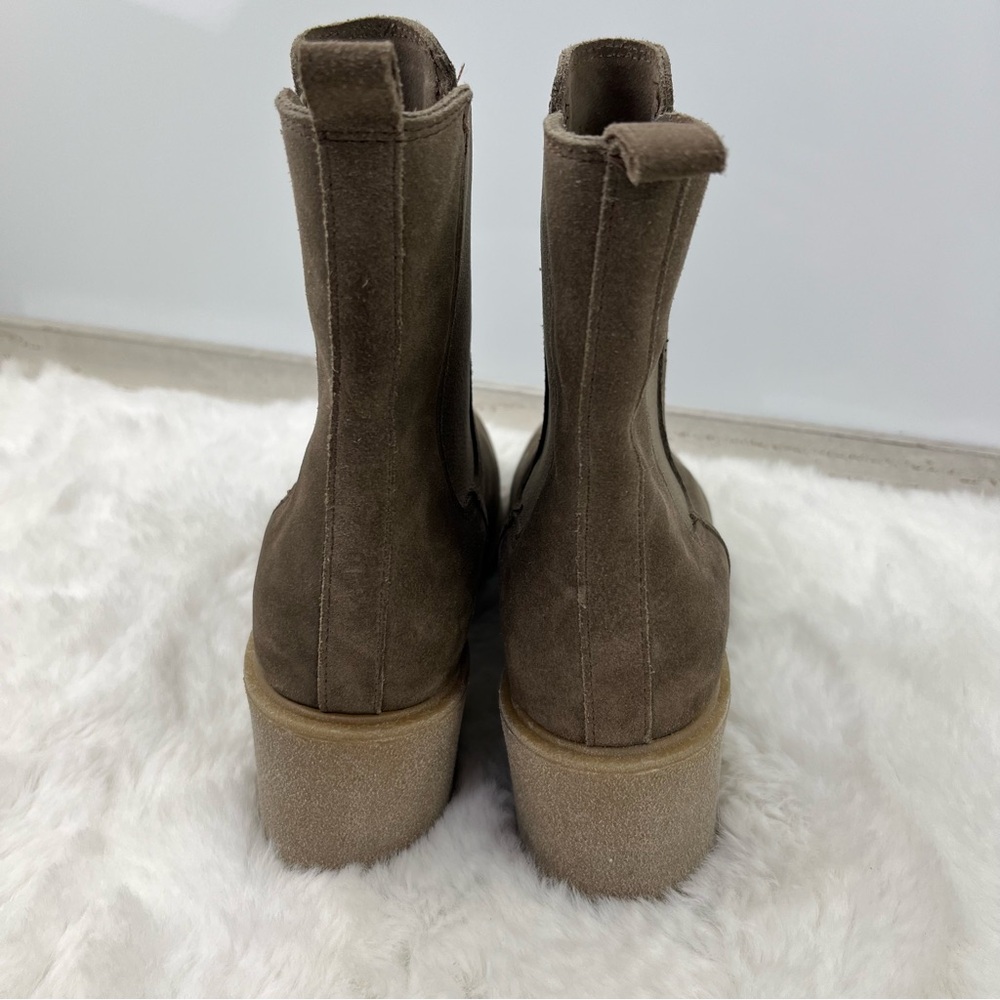 NEW LA CANADIENNE Zaine Waterproof Chelsea Boot Stone Oiled Suede Chunky Sz 5.5 - Picture 10 of 15